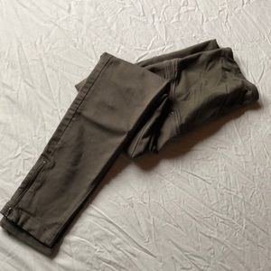 Gray cropped maternity jeggings